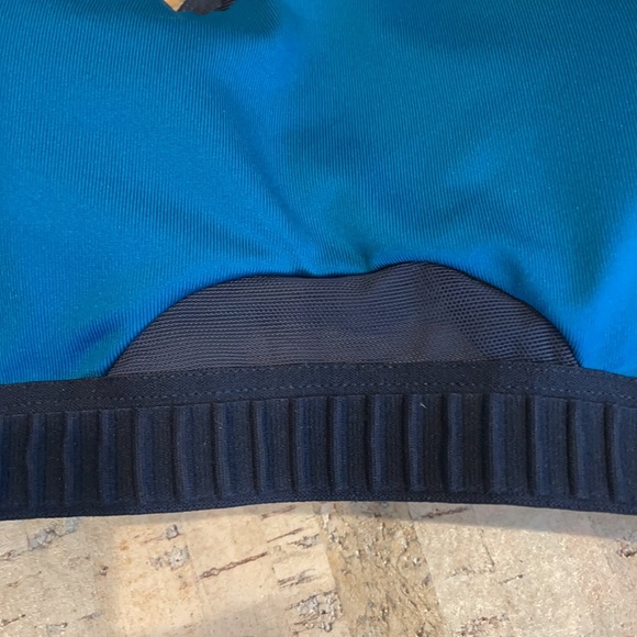 Nike sports bra no size tag - Picture 4 of 6